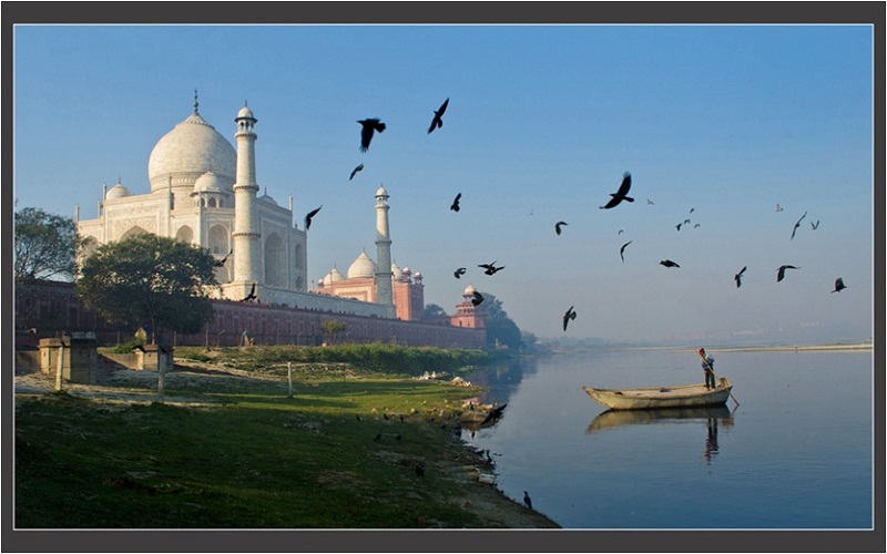 Boat ride to the Taj - Winner on World Photography Day Contest